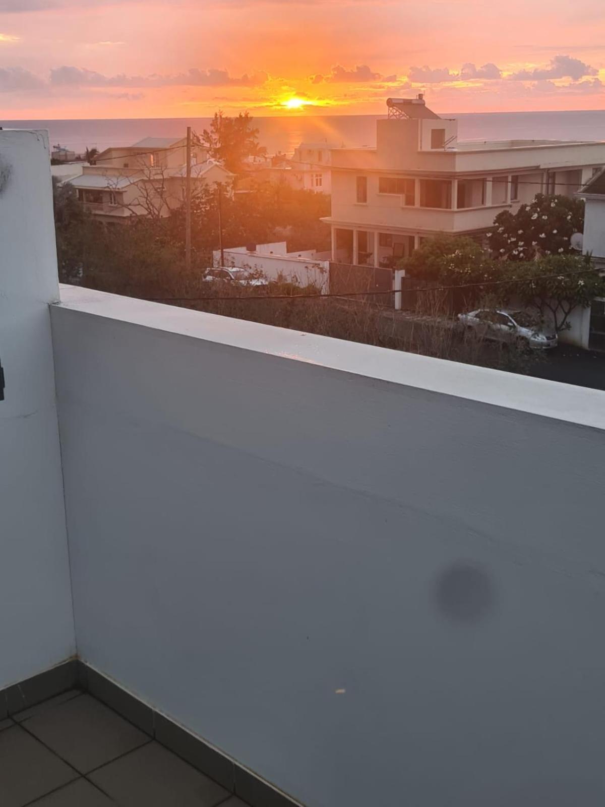 Ocean Blue Villa, Flic-En-Flac מראה חיצוני תמונה